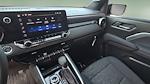 2025 Chevrolet Colorado Crew Cab 4WD Pickup for sale #9C82295A - photo 23