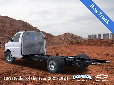 New 2025 Chevrolet Express 3500 16' Wabash Box Van for sale #9CC01019 - photo 2