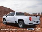 New 2025 Chevrolet Silverado 3500 High Country Crew Cab 4WD Pickup for sale #9CC17976 - photo 4