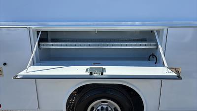 New 2025 Chevrolet Express 3500 - photo 1