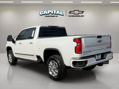 Used 2024 Chevrolet Silverado 2500 - photo 1