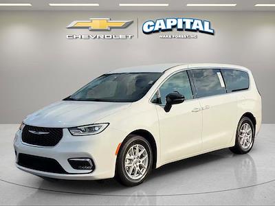 2024 Chrysler Pacifica FWD Minivan for sale #9PM10258 - photo 1