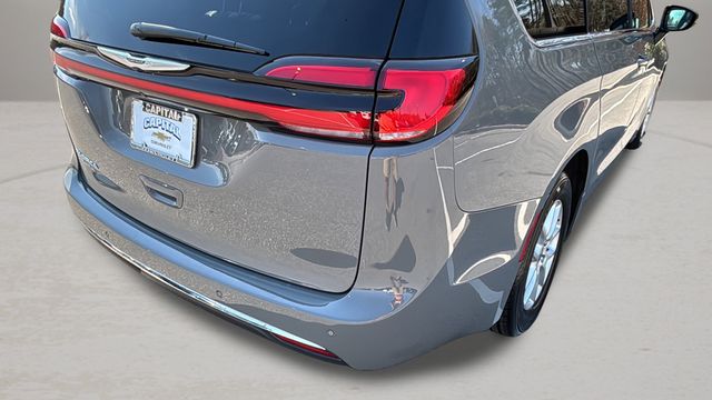 Used 2025 Chrysler Pacifica - photo 39