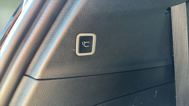 Used 2025 Chrysler Pacifica - photo 43