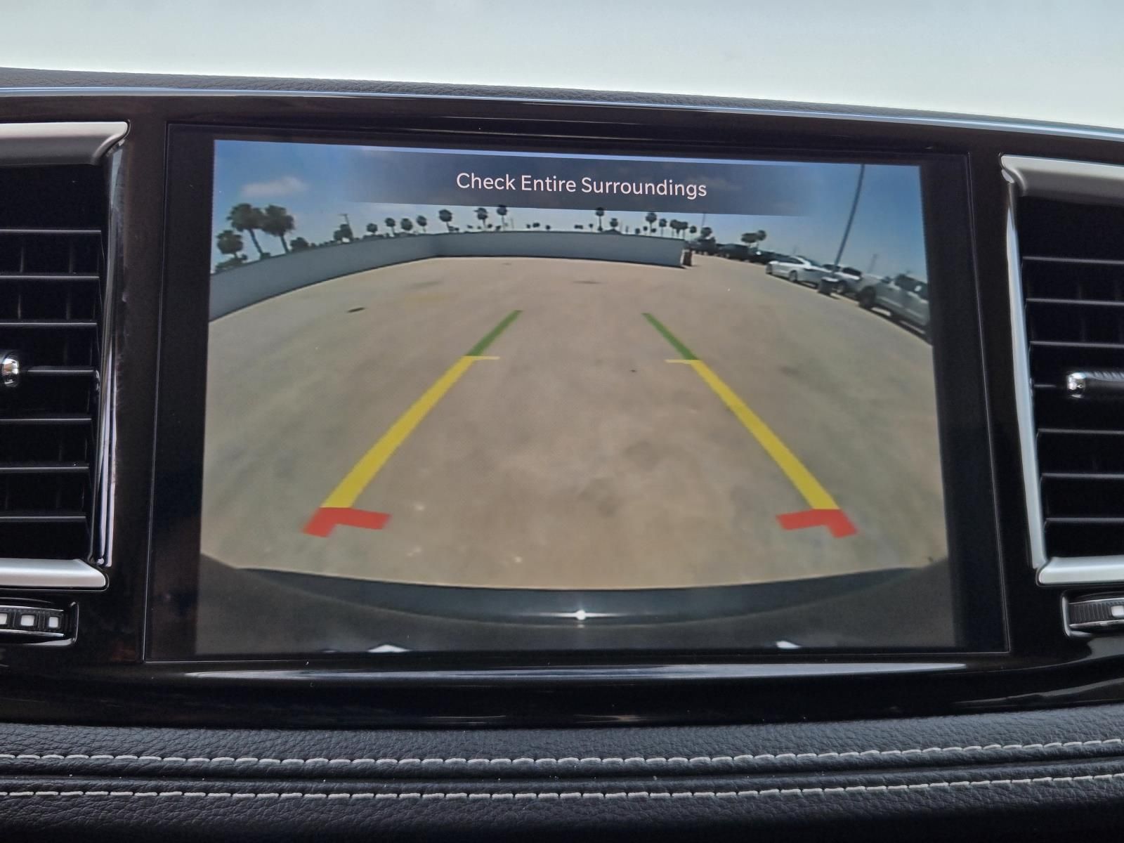 Used 2023 Chrysler Pacifica - photo 11