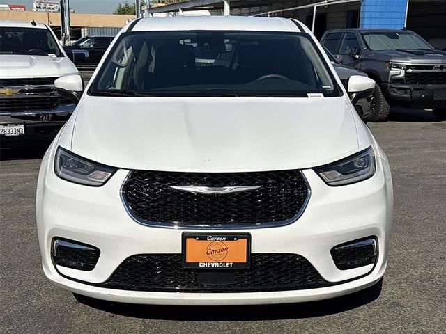 Used 2023 Chrysler Pacifica - photo 8