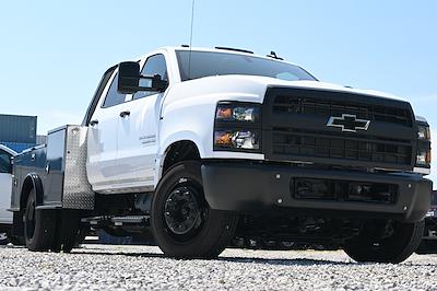 2024 Chevrolet Silverado 5500 Crew Cab DRW 2WD CM Truck Beds Flatbed Truck for sale #R48848 - photo 1