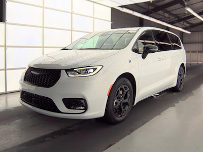 2023 Chrysler Pacifica FWD Minivan for sale #A543500 - photo 2