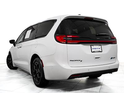2023 Chrysler Pacifica FWD Minivan for sale #A543500 - photo 2