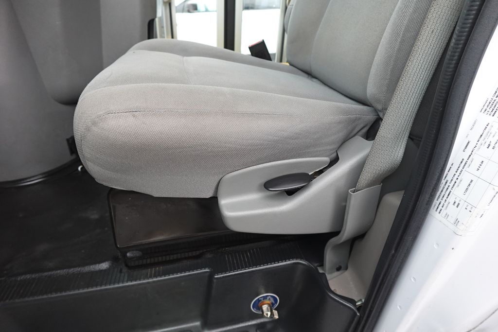 Used 2017 Ford E-350 - photo 13