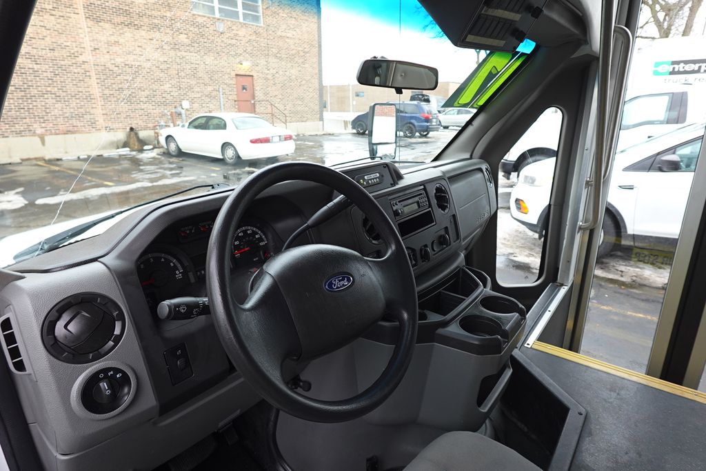 Used 2017 Ford E-350 - photo 15