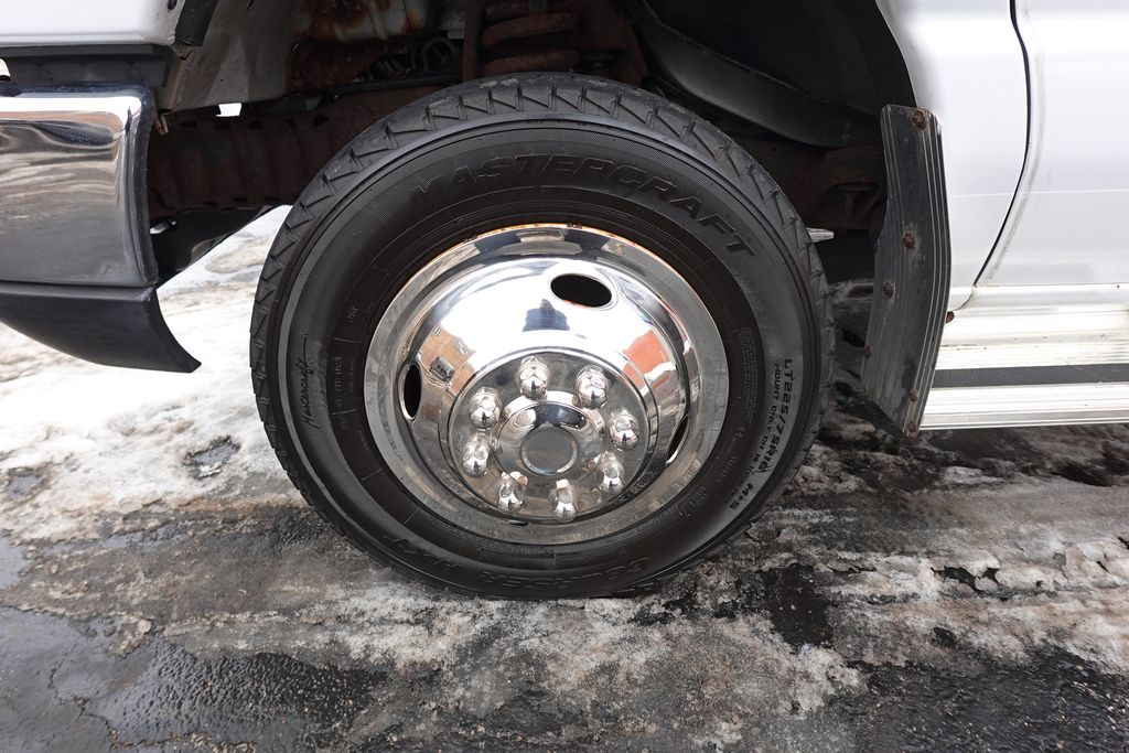 Used 2017 Ford E-350 - photo 25
