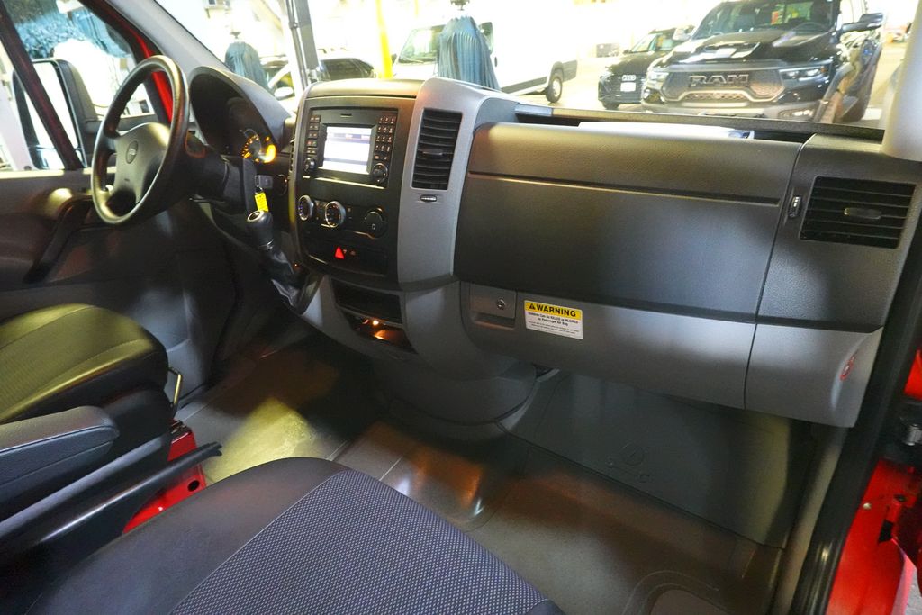 Used 2016 Freightliner Sprinter 3500 - photo 15