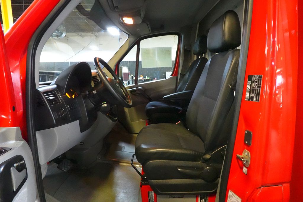 Used 2016 Freightliner Sprinter 3500 - photo 10