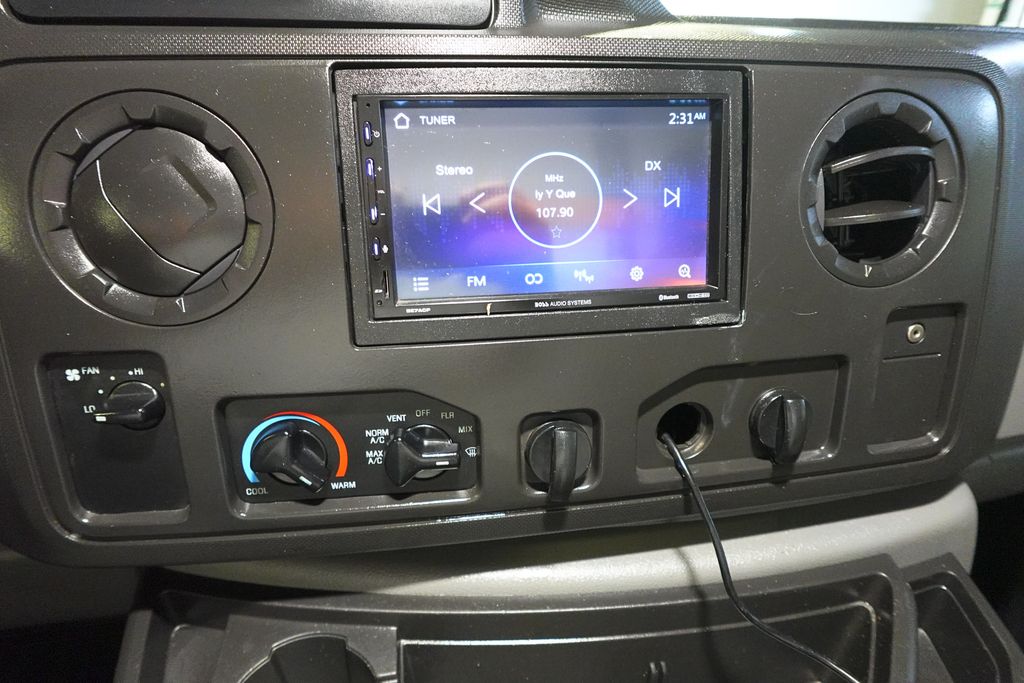 Used 2019 Ford E-350 - photo 12
