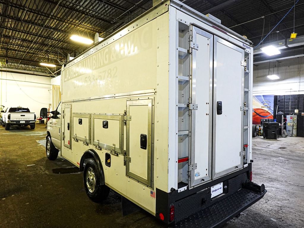 Used 2019 Ford E-350 - photo 6
