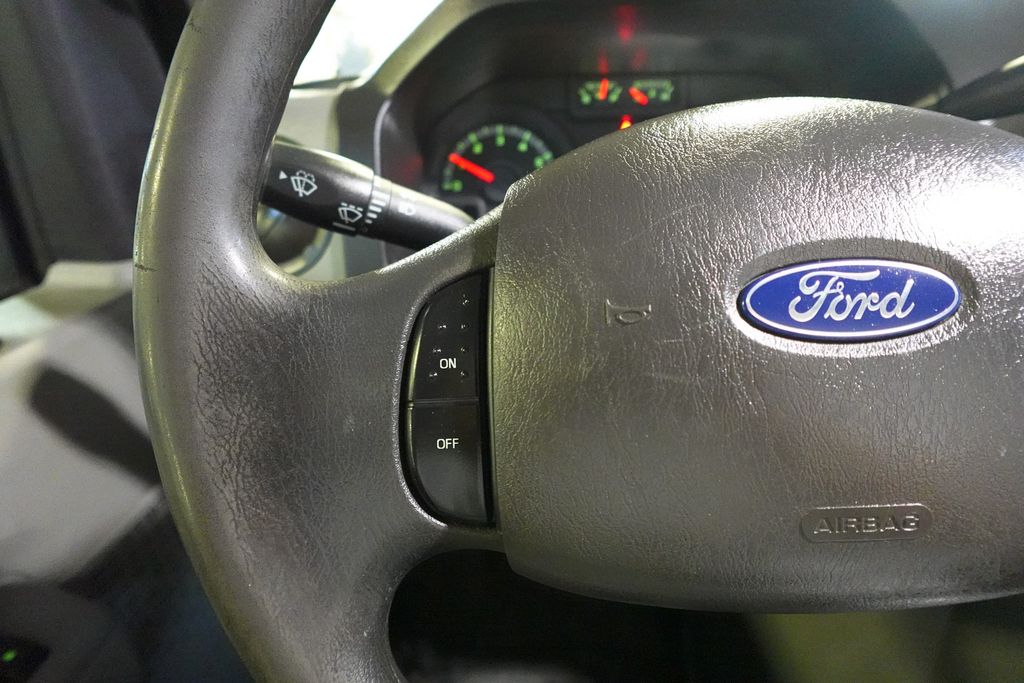 Used 2019 Ford E-350 - photo 10