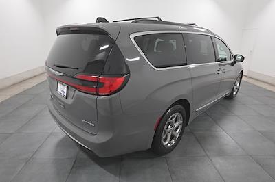 2023 Chrysler Pacifica FWD Minivan for sale #P4175 - photo 2