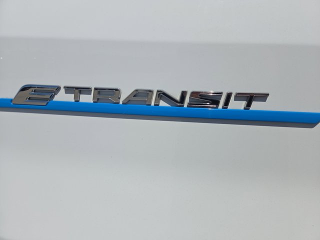 Used 2022 Ford E-Transit 350 - photo 2