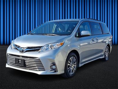 2020 Toyota Sienna 4x2, Minivan for sale #H250021A - photo 2