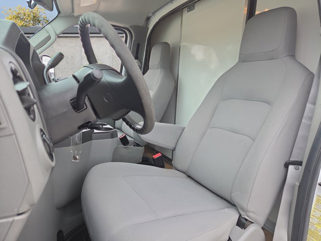 Used 2017 Ford E-350 - photo 12