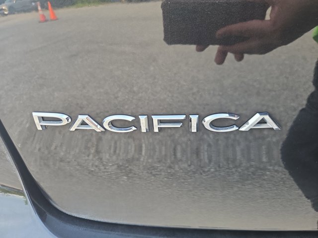 Used 2023 Chrysler Pacifica - photo 19