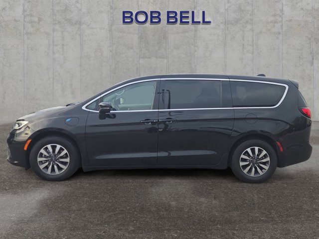 Used 2023 Chrysler Pacifica - photo 5