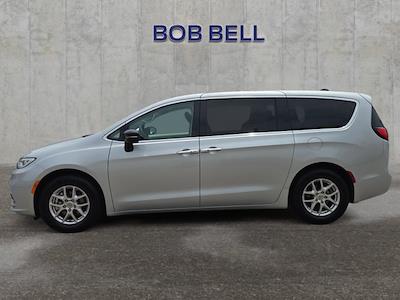2024 Chrysler Pacifica FWD Minivan for sale #P18786 - photo 2