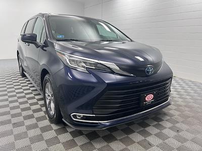 2022 Toyota Sienna AWD Minivan for sale #V9982FD - photo 1