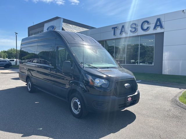 Used 2023 Ford Transit 250 - photo 1