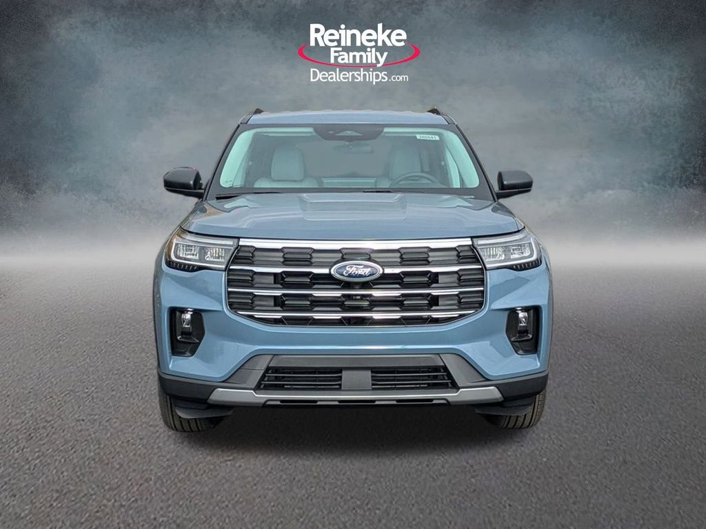 New 2026 Ford Explorer Active - photo 2