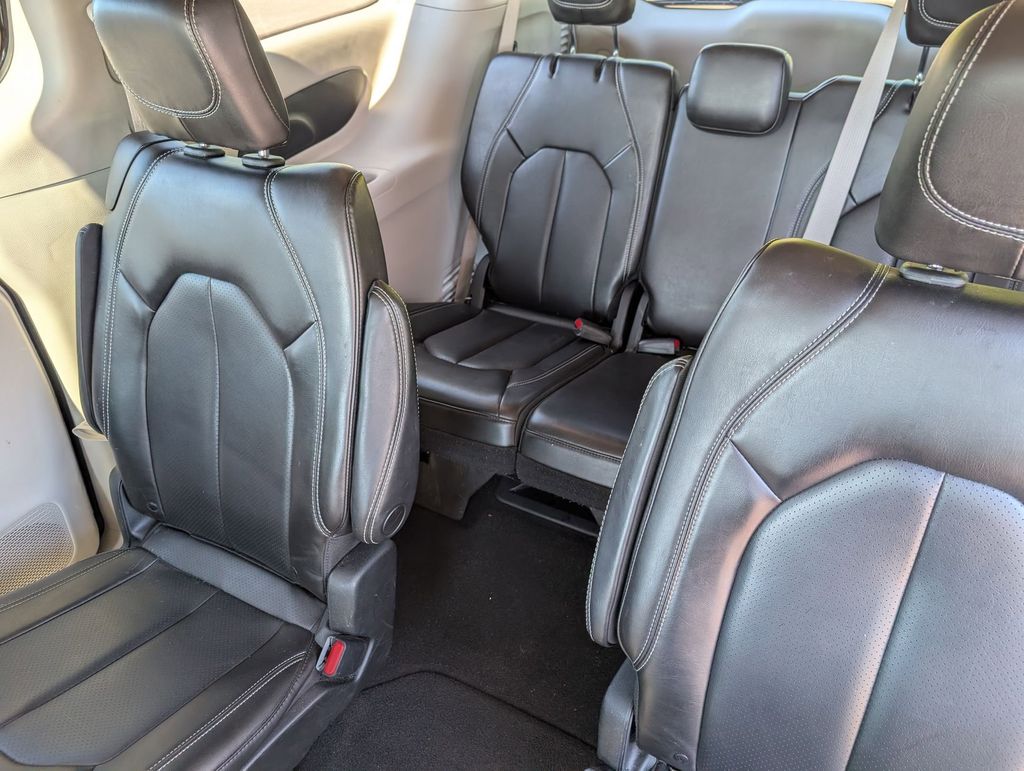 Used 2023 Chrysler Pacifica - photo 19