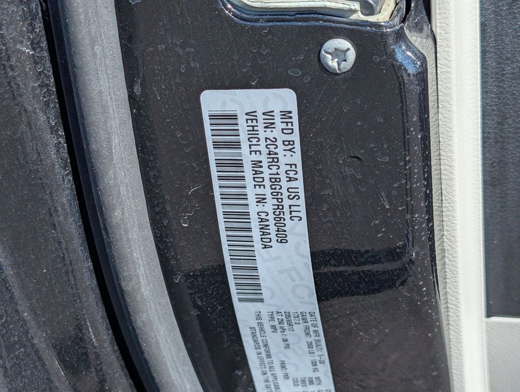 Used 2023 Chrysler Pacifica - photo 7