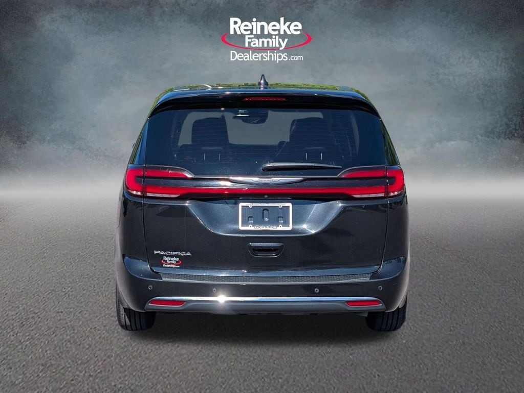 Used 2023 Chrysler Pacifica - photo 8