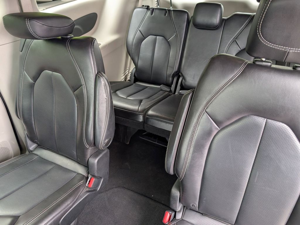 Used 2023 Chrysler Pacifica - photo 18