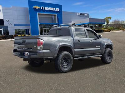 Used 2018 Toyota Tacoma - photo 1