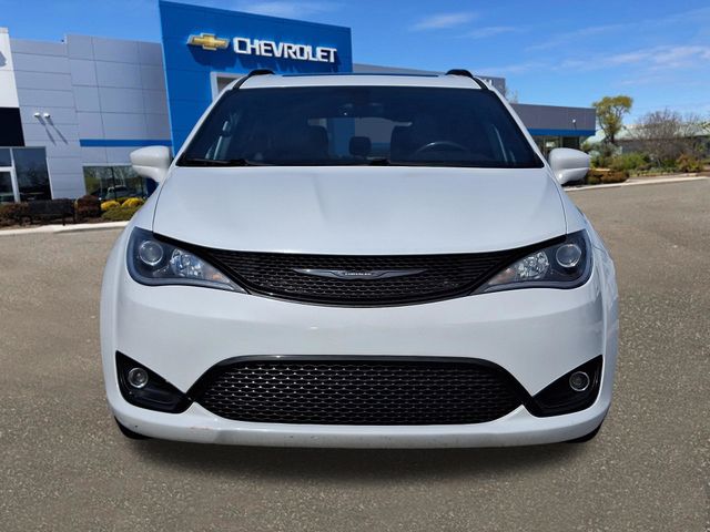 Used 2019 Chrysler Pacifica Touring L Plus Minivan - photo 2