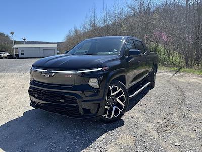 Used 2024 Chevrolet Silverado EV - photo 1