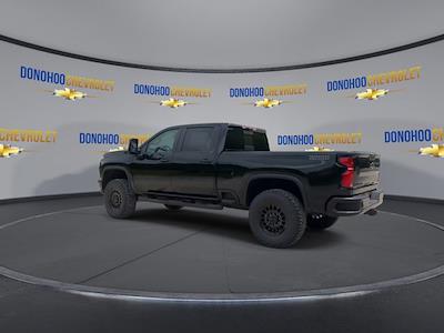 New 2025 Chevrolet Silverado 2500 LT Crew Cab 4WD Pickup for sale #79138 - photo 2