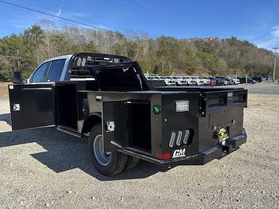 New 2026 Chevrolet Silverado 3500 Crew Cab Flatbed Truck for sale #82057 - photo 2
