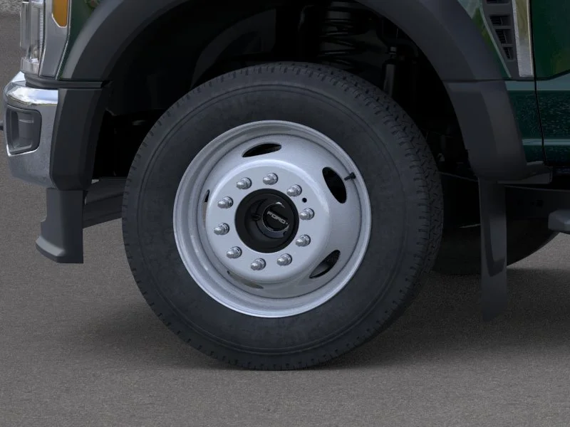 New 2026 Ford F-550 - photo 8