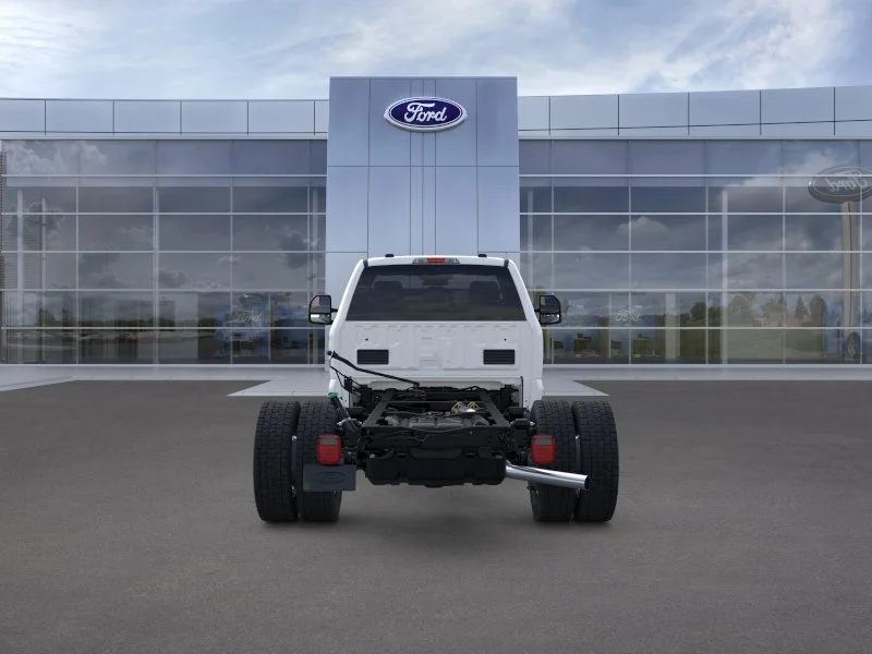 New 2026 Ford F-550 - photo 5