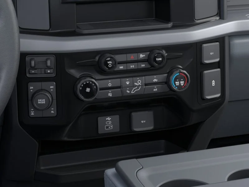 New 2026 Ford F-350 - photo 2