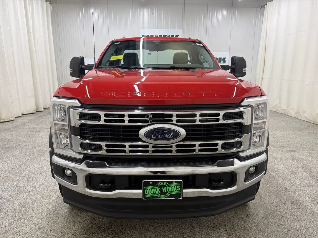 New 2026 Ford F-550 - photo 2