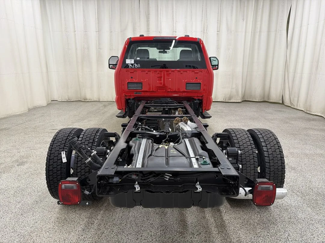 New 2026 Ford F-550 - photo 9