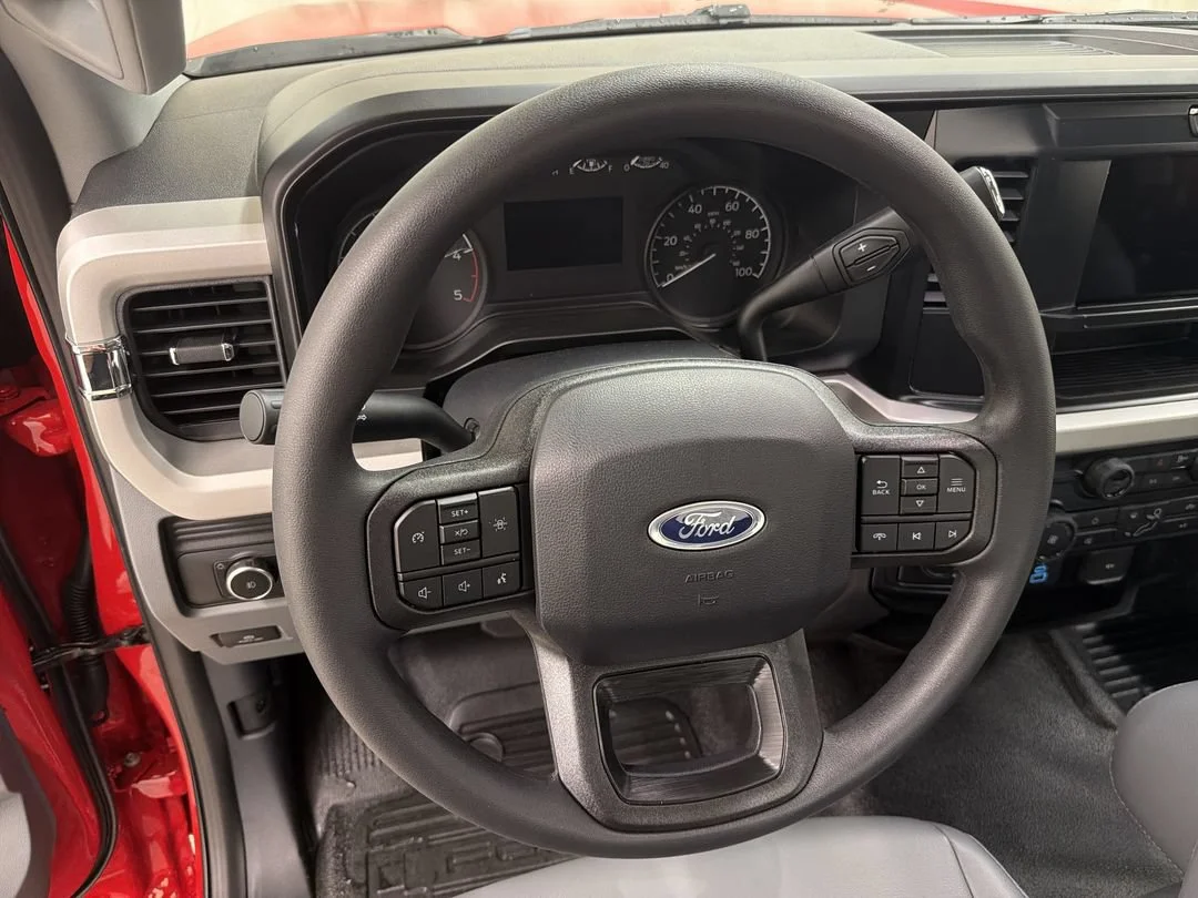 New 2026 Ford F-550 - photo 17