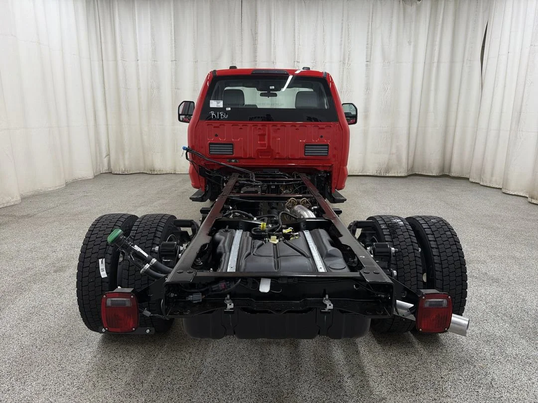 New 2026 Ford F-550 - photo 9