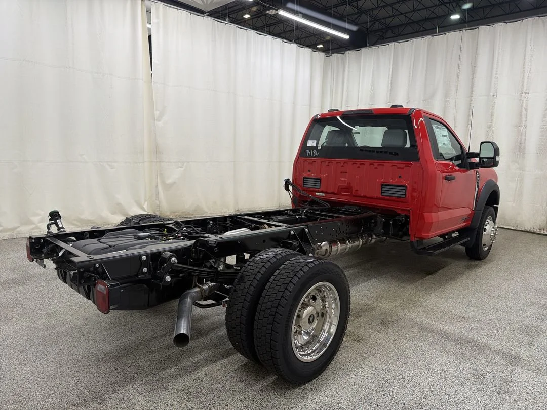 New 2026 Ford F-550 - photo 10