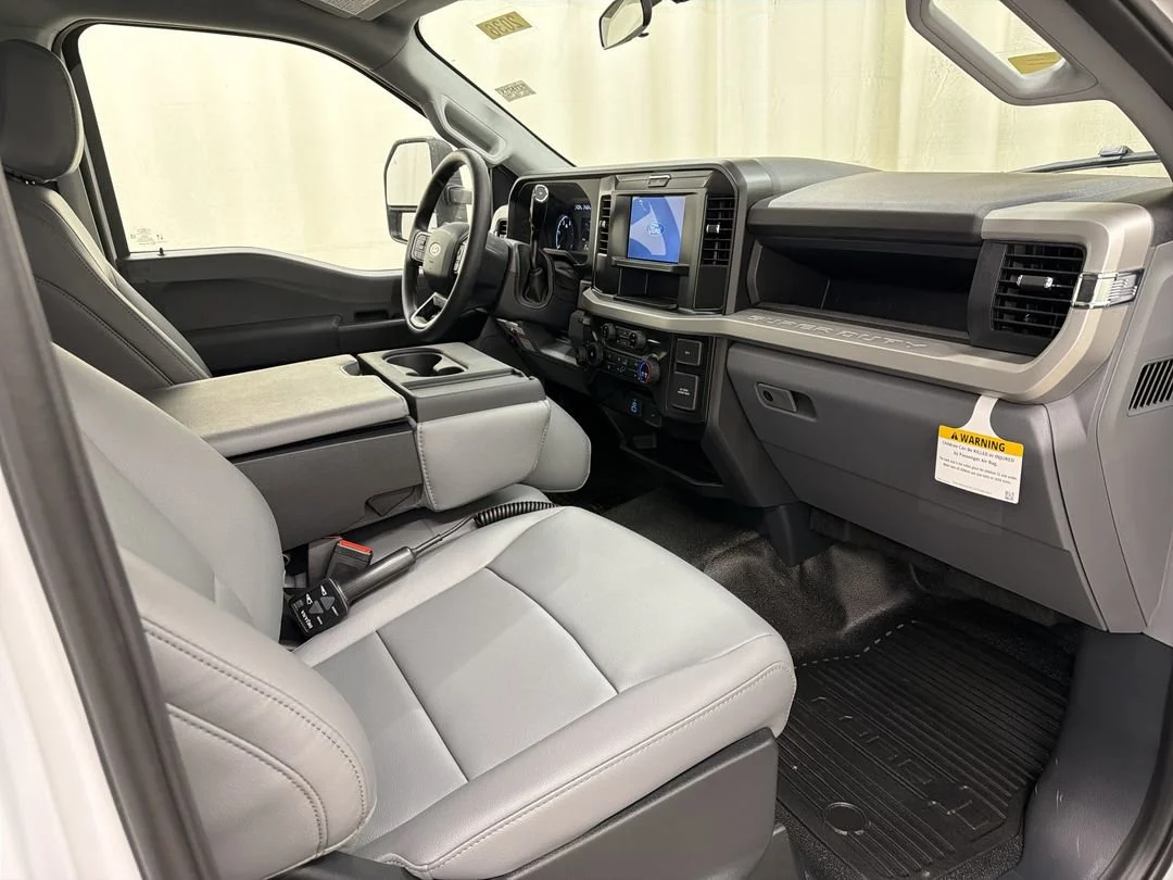 New 2026 Ford F-550 - photo 15