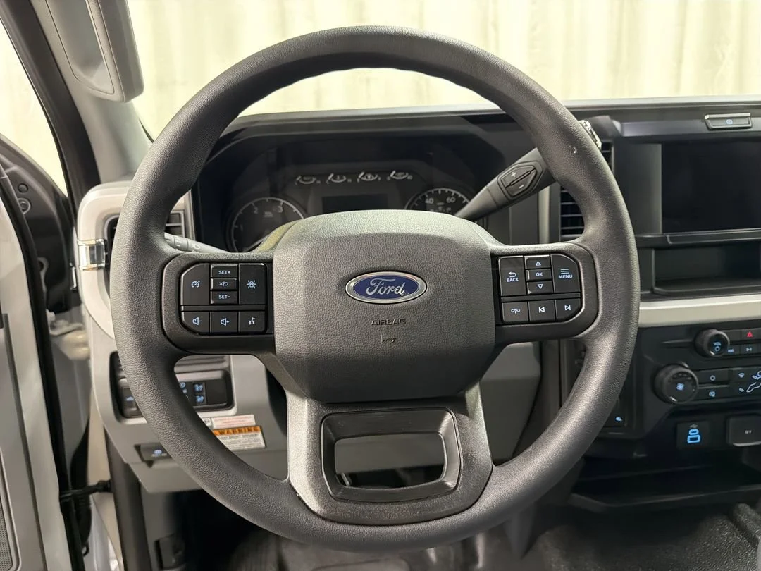 New 2026 Ford F-550 - photo 16